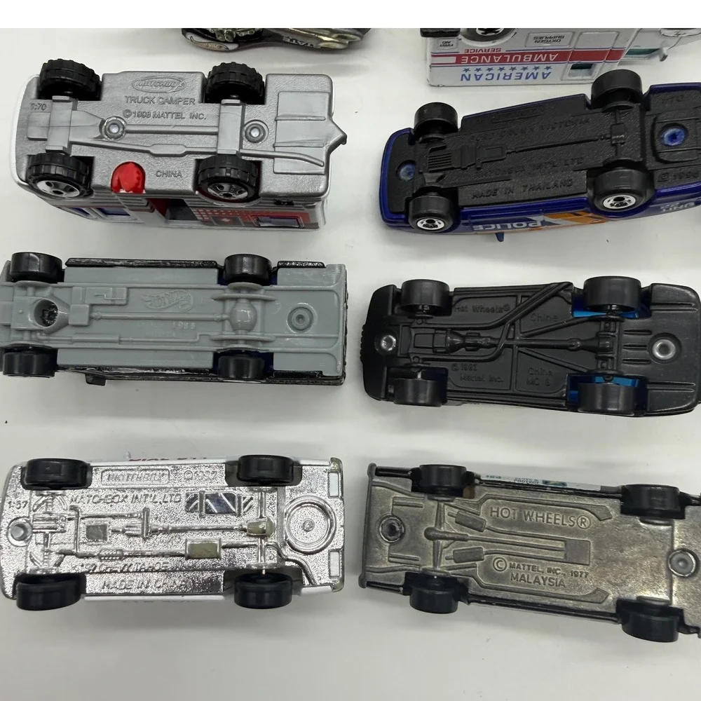 Hot Wheels Matchbox Mixed Lot 19 Diecast Police Ambulance Rescue Vehicles Used